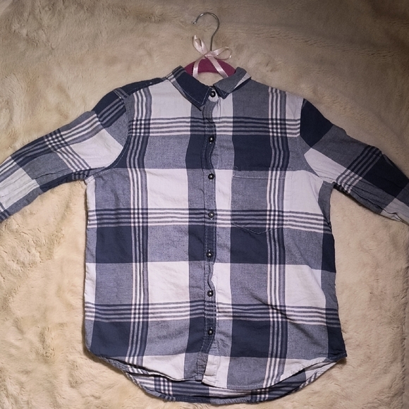 Blue And White Flannel 💕 - Picture 1 of 3